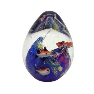 Paper Weight Art Glass Fish Aquarium Egg Shape Fish in Reef 3 Inch Tall